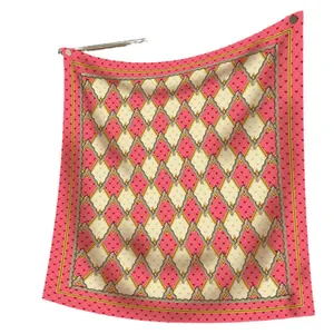 Carré de soie de 90 cm avec imprimés géométriques vintage et motifs de cœurs roses