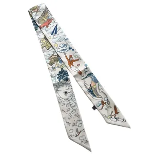Élégant foulard en soie blanc et gris avec illustration fantastique et extrémités effilées