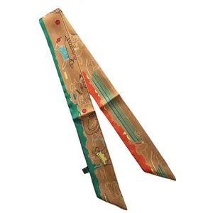 Hundemuster Seidenschal schmal in Hellbraun und Smaragdgrün mit handgezeichneter Kunst