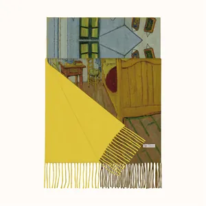 Λεπτομέρεια της εκτύπωσης Van Gogh Το Δωμάτιο στην Αρλ σε κασμιρένιο κασκόλ