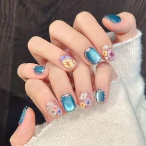 Handgefertigte Blaue Katzenauge Künstliche Nägel Mit Trockenblumen Kurz Rund Quadratisch Glänzend Falsche Nägel Für Damen Süß Nagelset