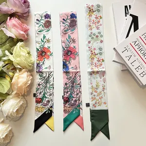 Set van drie zijden sjaals met bloemenprints in pastelkleuren voor dames