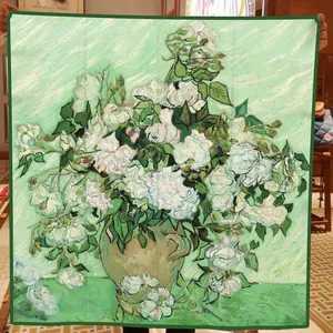 Foulard quadrato in twill di seta con stampa rose di Van Gogh e bordo verde