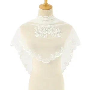 Foulard Triangle en Dentelle pour Femmes Broderie Florale Châle en Maille Transparente pour Mariage Fête Élégant Enveloppement à Bords Festonnés