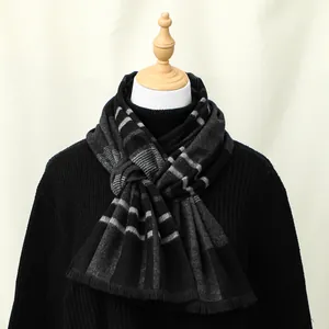 Écharpe homme à carreaux gris en cachemire synthétique avec détails de franges