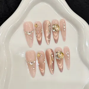 Handmade Champagne Cat Eye Press On Nails Long Stiletto Luxury K9 Rhinestone Fake Nails Heart Bow Jewelry 3D Nail Art Tips