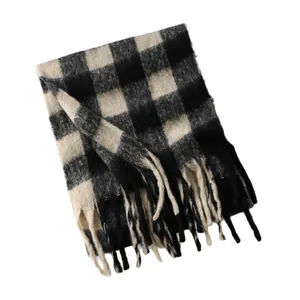 Sciarpa invernale a quadri buffalo con morbida sensazione cashmere e frange lunghe