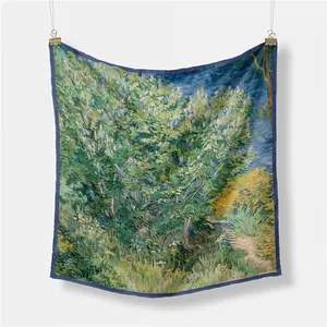 Sciarpa di seta Van Gogh Lillà con stampa floreale artistica e bordo blu sofisticato