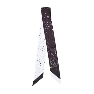 Foulard in seta bifacciale tarocchi zodiacali con motivi Bilancia e luna stellata celeste
