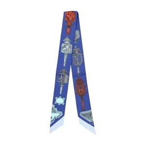 Elegante blauwe en oranje zijden Twilly sjaal met vintage lantaarnprint voor tassen