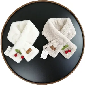 Sciarpa di Peluche in Pelliccia di Coniglio Sintetica da Donna con Simpatica Decorazione a Ciliegia Sciarpa Calda Autunno Inverno Tinta Unita Cachi