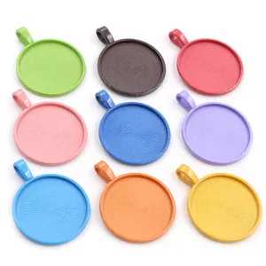 Set mit 9 bunten 25mm runden Legierungs-Anhängerschalen für DIY-Schmuck in verschiedenen Farben
