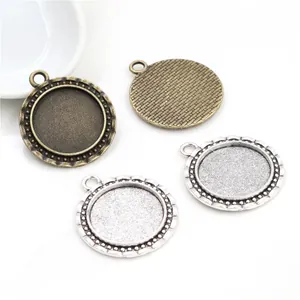 Vintage 20mm round alloy pendant trays for DIY jewelry in bronze and silver finishes