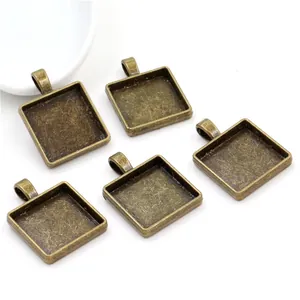 Pack de 5 bases cuadradas de 20mm en aleación de bronce para creación de joyas DIY