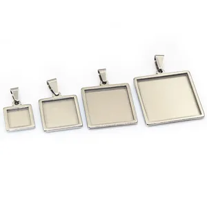 Lot de quatre supports de pendentifs carrés en acier inoxydable pour bijoux DIY