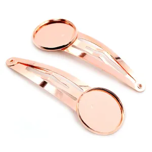 Dettaglio di fermagli per capelli fai da te oro rosa con base rotonda per gioielli