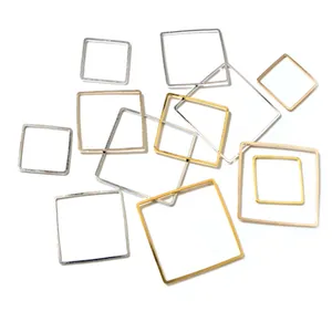Minimalistische quadratische Kupferohrring-Verbinder in Gold- und Silbertönen