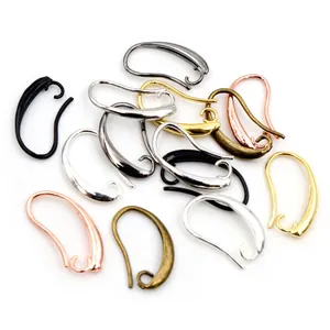 Ganci per orecchini fai-da-te in varie finiture metalliche come argento, oro e bronzo