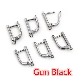 Détail des crochets boucles d'oreilles gun black pour création de bijoux DIY