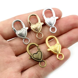 26x19mm herzförmiger Karabinerverschluss in verschiedenen Metalltönen für DIY Schmuck