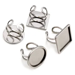 Base per Anello Aperta Regolabile in Acciaio Inossidabile Vassoio Vuoto Quadrato Tondo Impostazioni Cabochon per Creazione Gioielli Fai da Te Accessori