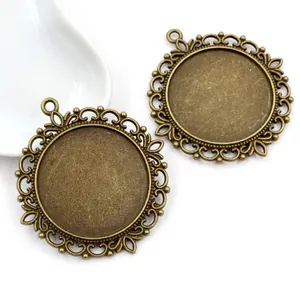 Double-sided bronze alloy pendant tray with 35mm inner diameter for DIY jewelry making