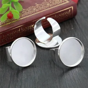 Drei versilberte 20mm runde Ringrohlinge für DIY Schmuck mit verstellbarer Ringschiene