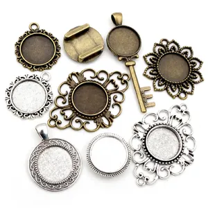 Vintage Alloy Pendant Tray Bezel Settings Antique Bronze Silver Hollow Flower Cabochon Base For DIY Necklace Jewelry Making Findings