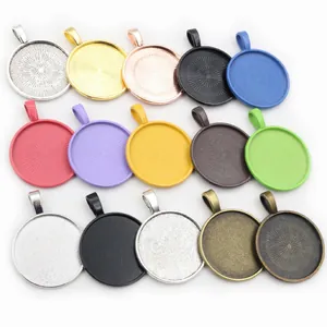 Vintage Runde Legierung Anhänger Lünette Trays Für DIY Schmuckherstellung Blank Cabochon Basis Einstellungen Mehrfarbige Metallbeschläge Für Halsketten