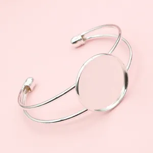 Zilverkleurige verstelbare dubbele draad armband met ronde cabochon basis voor DIY