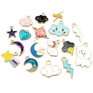 Cartoon-Emaille-Anhänger aus Legierung mit Wolken-, Mond- und Blitzformen für DIY-Schmuck