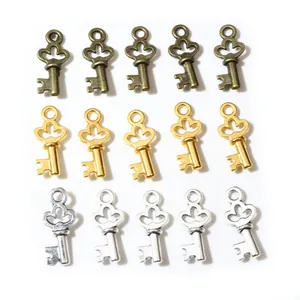 Vintage Legierung Schlüssel Form Charms Herz Hohl Kleeblatt Anhänger Für DIY Schmuckherstellung Halsketten Armbänder Handwerk
