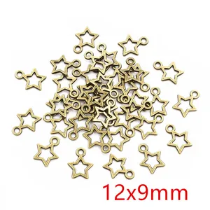 Makroaufnahme von 12x9mm Bronze-Sternanhängern für DIY-Schmuckherstellung und Basteln