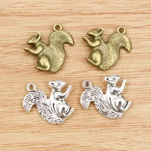 Eichhörnchen-Anhänger aus Legierung in Bronze und Silber für DIY-Schmuck