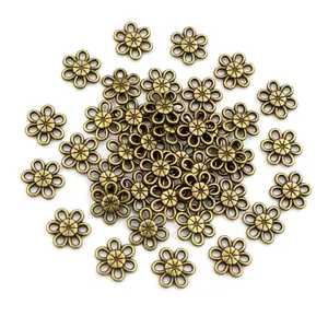 Antikbronze-Legierung 11mm kleine Blumenanhänger für DIY-Schmuckherstellung und Basteln
