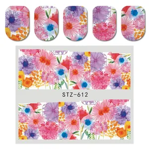 Detalle de las pegatinas para uñas STZ-612 con diseños de flores acuarela y pétalos suaves