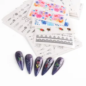 Set de pegatinas de agua para uñas con flores e insectos y tips de uñas con purpurina