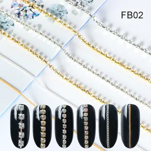 Λήψη macro από αλυσίδες nail art από κράμα χρυσού και αργύρου με λεπτομέρειες στρασ