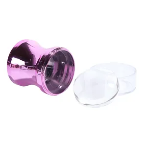 Roze metallic siliconen nail art stempel met transparante kop en beschermkapje
