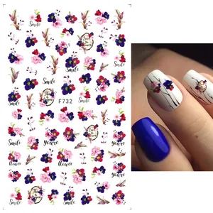 Detailansicht der 3D-Nagelsticker F732 mit bunten Blumen- und Blattmustern für Nailart