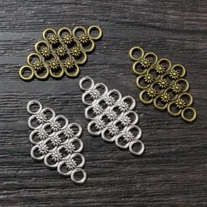 Vintage Blumen-Anhängerverbinder aus Legierung in Bronze und Silber für DIY-Schmuck