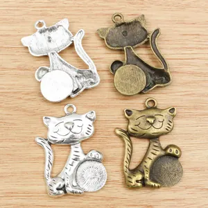 Lucky cat alloy charms in silver and bronze for DIY jewelry necklaces and bracelets