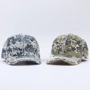 Détails des casquettes de baseball camouflage avec strass brillants et franges