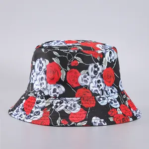 Sombrero de pescador reversible para Halloween con rosas rojas y calaveras blancas