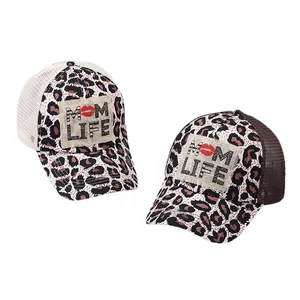Lupaardprint Mom Life truckerpetten voor dames met ademend ontwerp voor een paardenstaart
