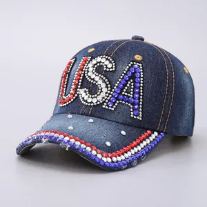 Berretto USA in denim blu scuro con strass rossi, bianchi e blu per il Giorno Indipendenza
