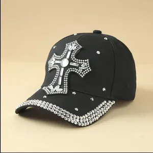 Casquette de baseball noire en coton avec croix en strass et bord décoré pour femme