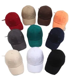Retro distressed baseball caps in ten colors with vintage torn details and cotton fabric