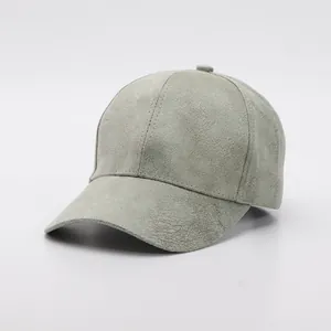 Casquette de baseball en daim gris minimaliste avec visière courbée classique