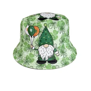 Cappello a secchiello per San Patrizio con trifogli e illustrazione di gnomo